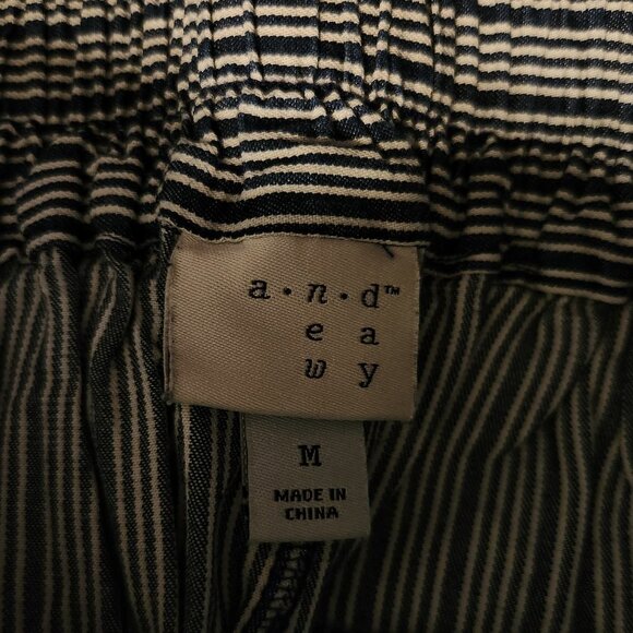 A New Day Striped Wide Leg Pants || EUC || Med - Picture 11 of 14